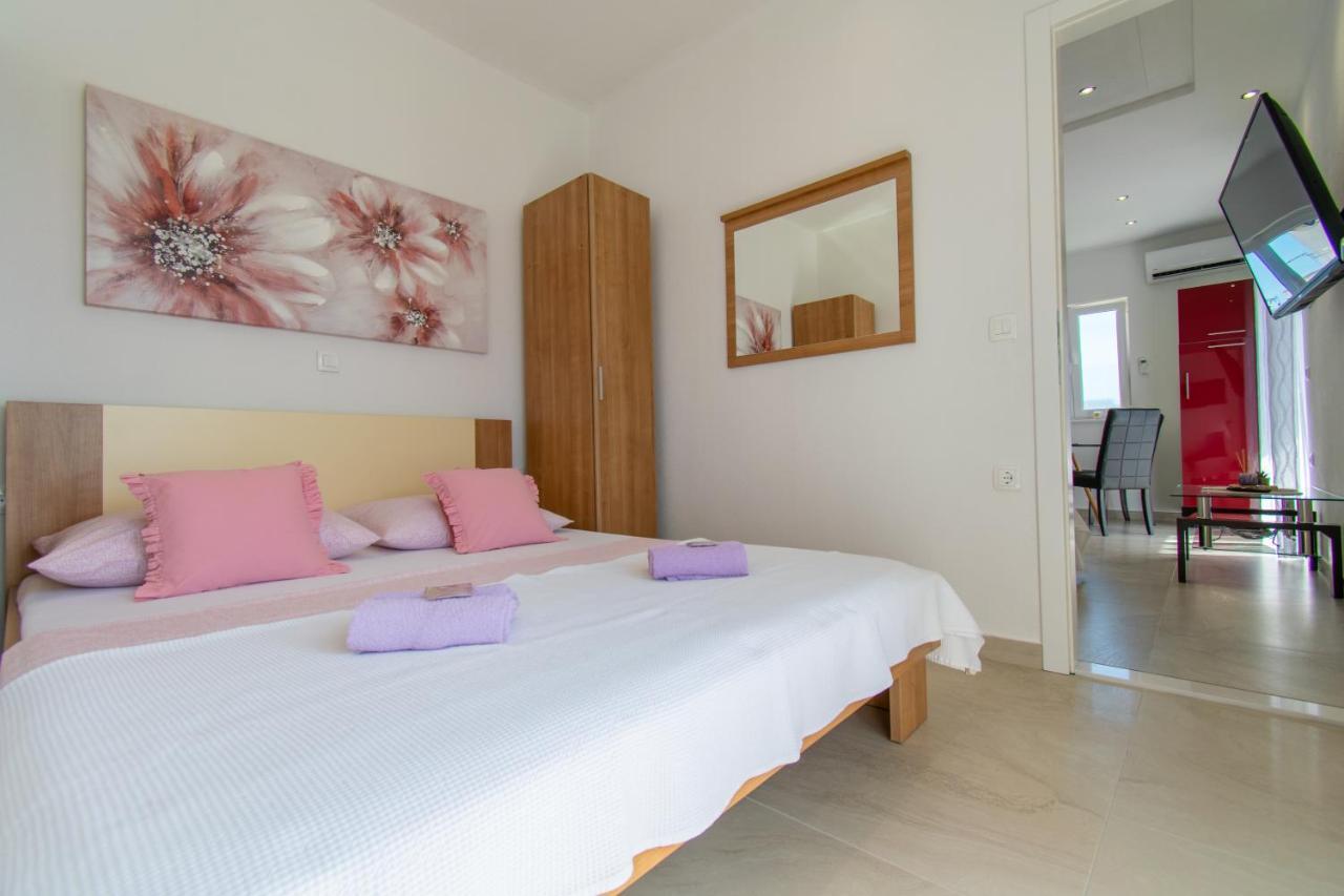 Apartmani Lavanda Centar Макарска Екстериор снимка
