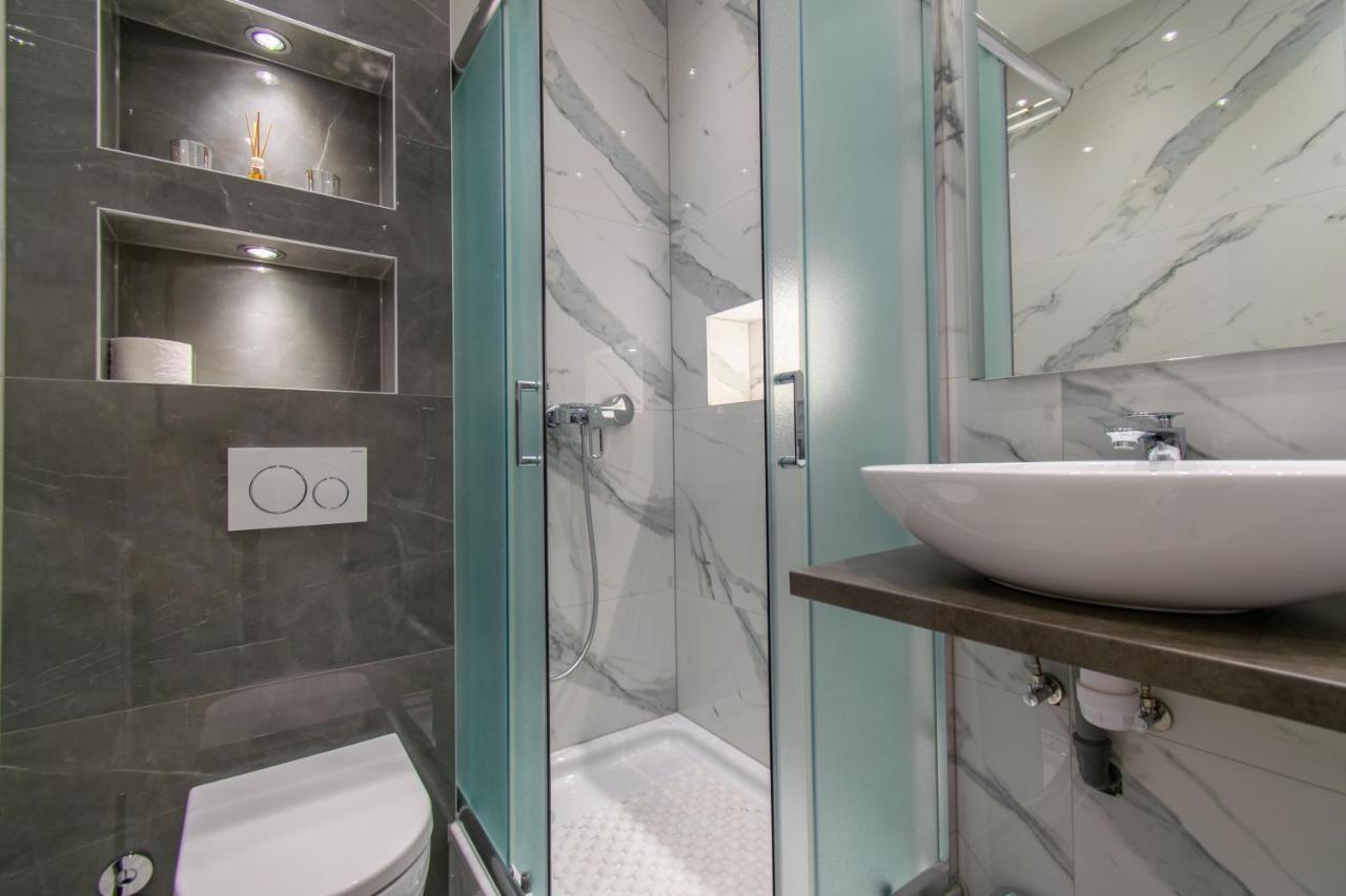 Apartmani Lavanda Centar Макарска Екстериор снимка