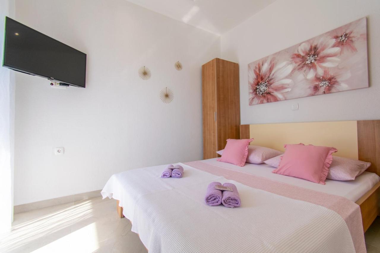 Apartmani Lavanda Centar Макарска Екстериор снимка