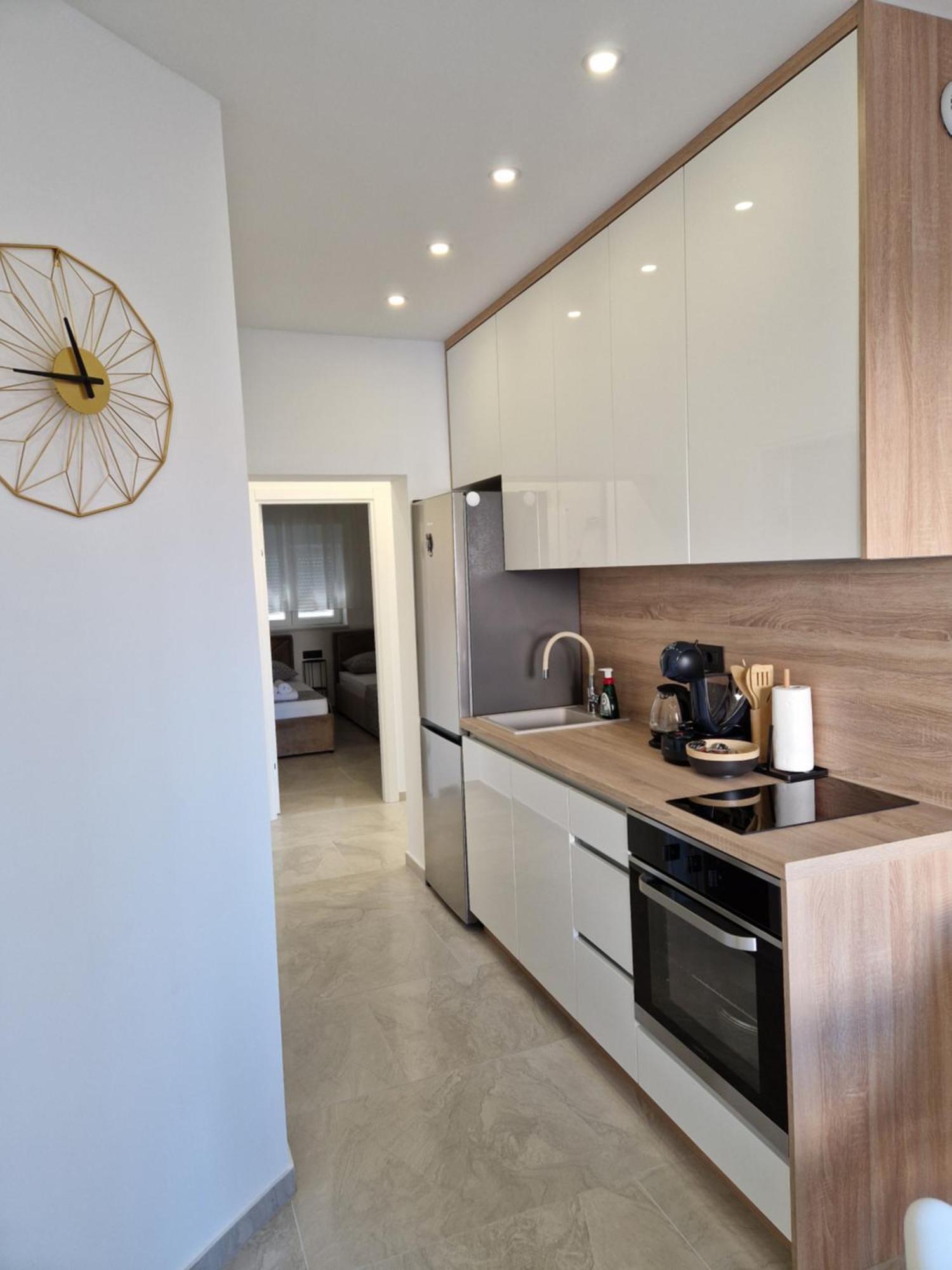 Apartmani Lavanda Centar Макарска Екстериор снимка