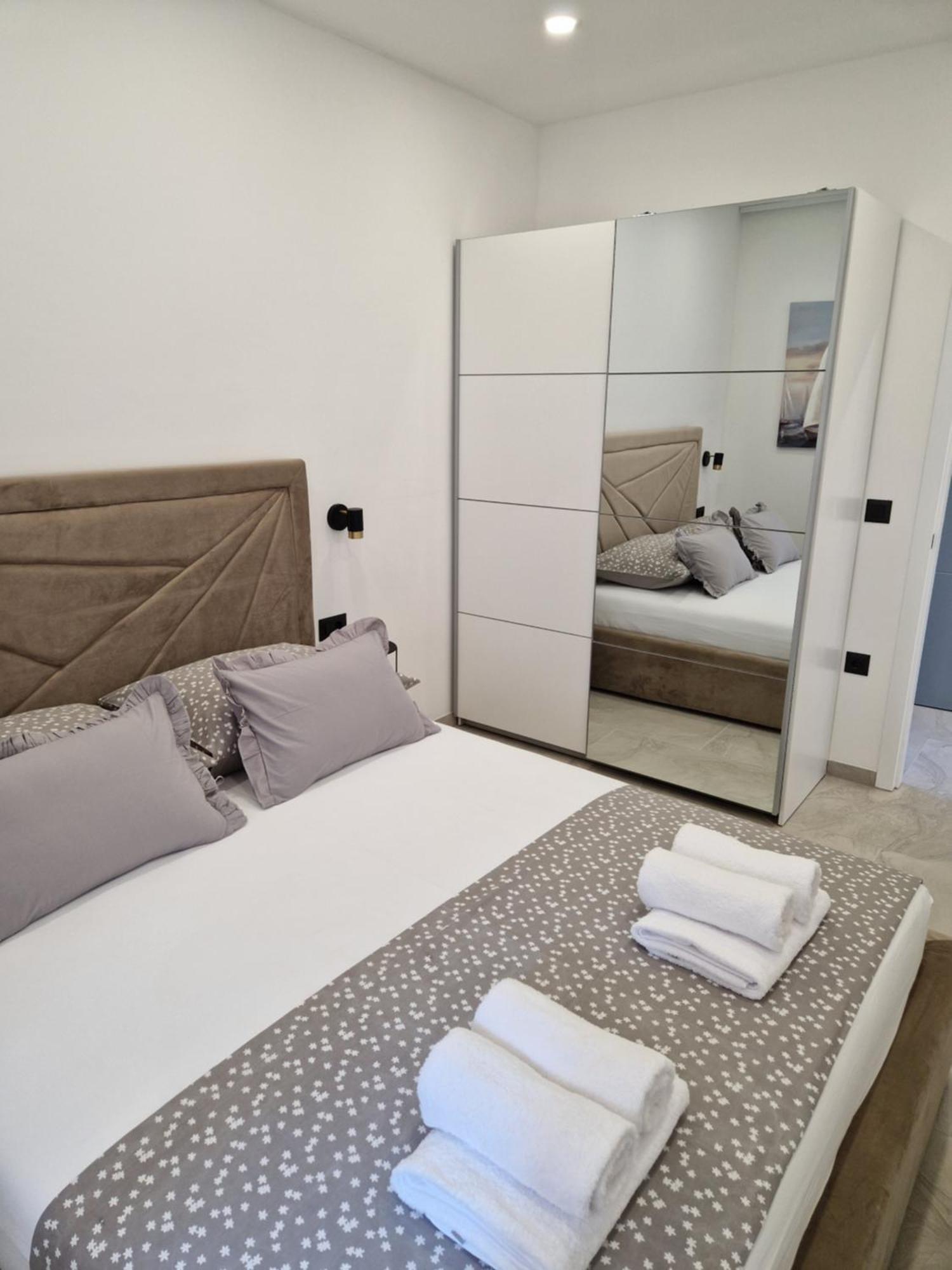 Apartmani Lavanda Centar Макарска Екстериор снимка