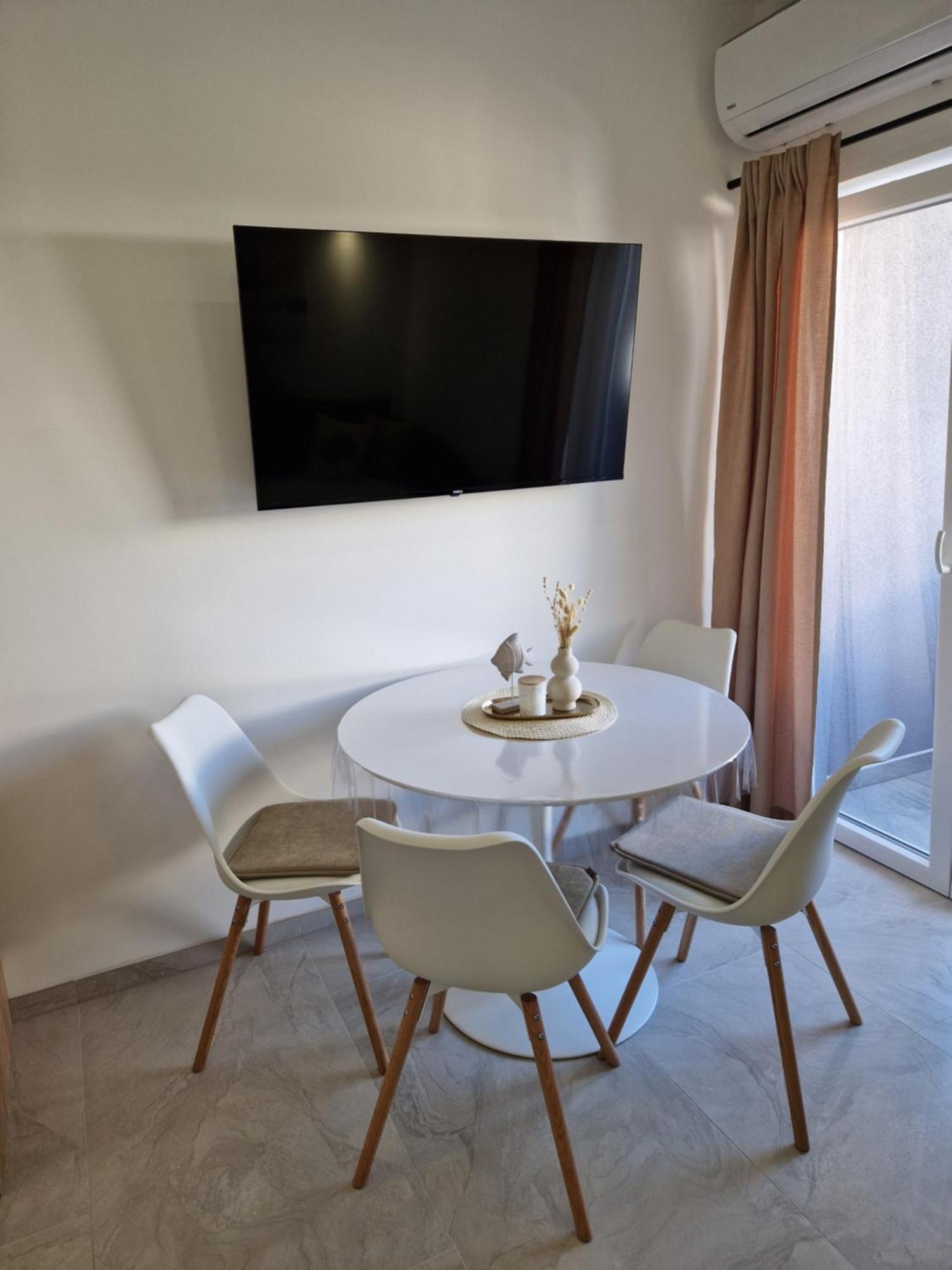 Apartmani Lavanda Centar Макарска Екстериор снимка