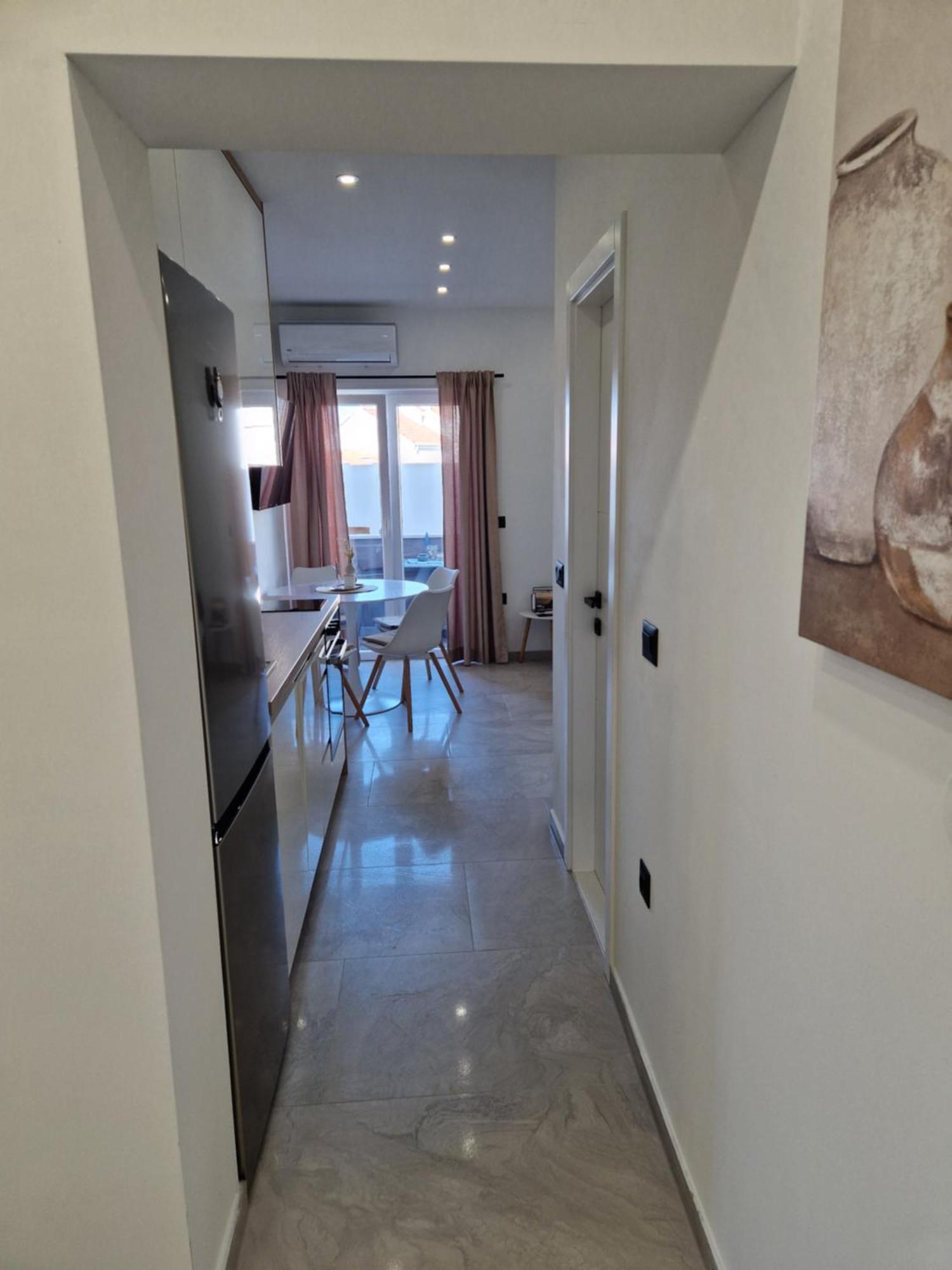 Apartmani Lavanda Centar Макарска Екстериор снимка