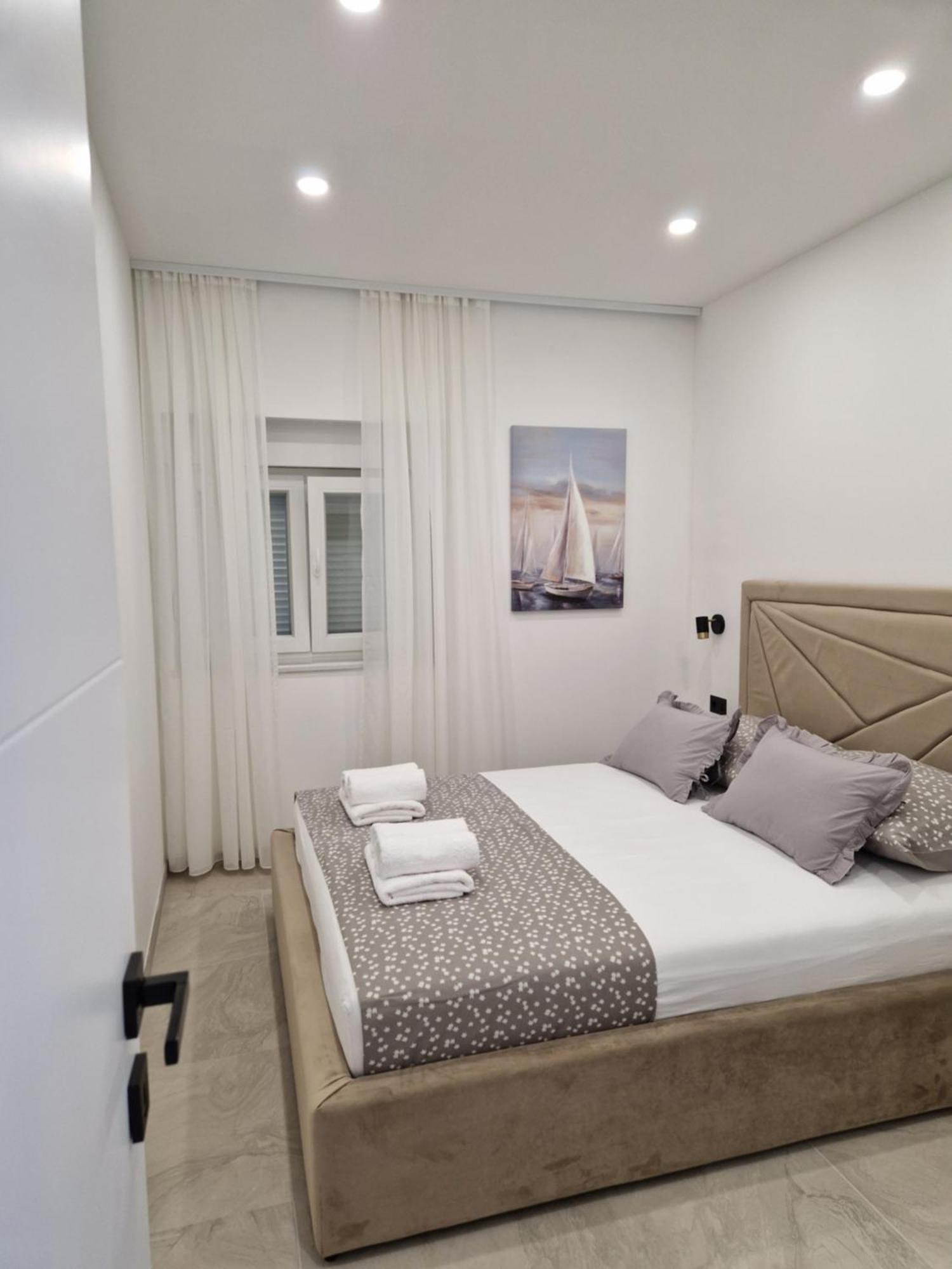 Apartmani Lavanda Centar Макарска Екстериор снимка